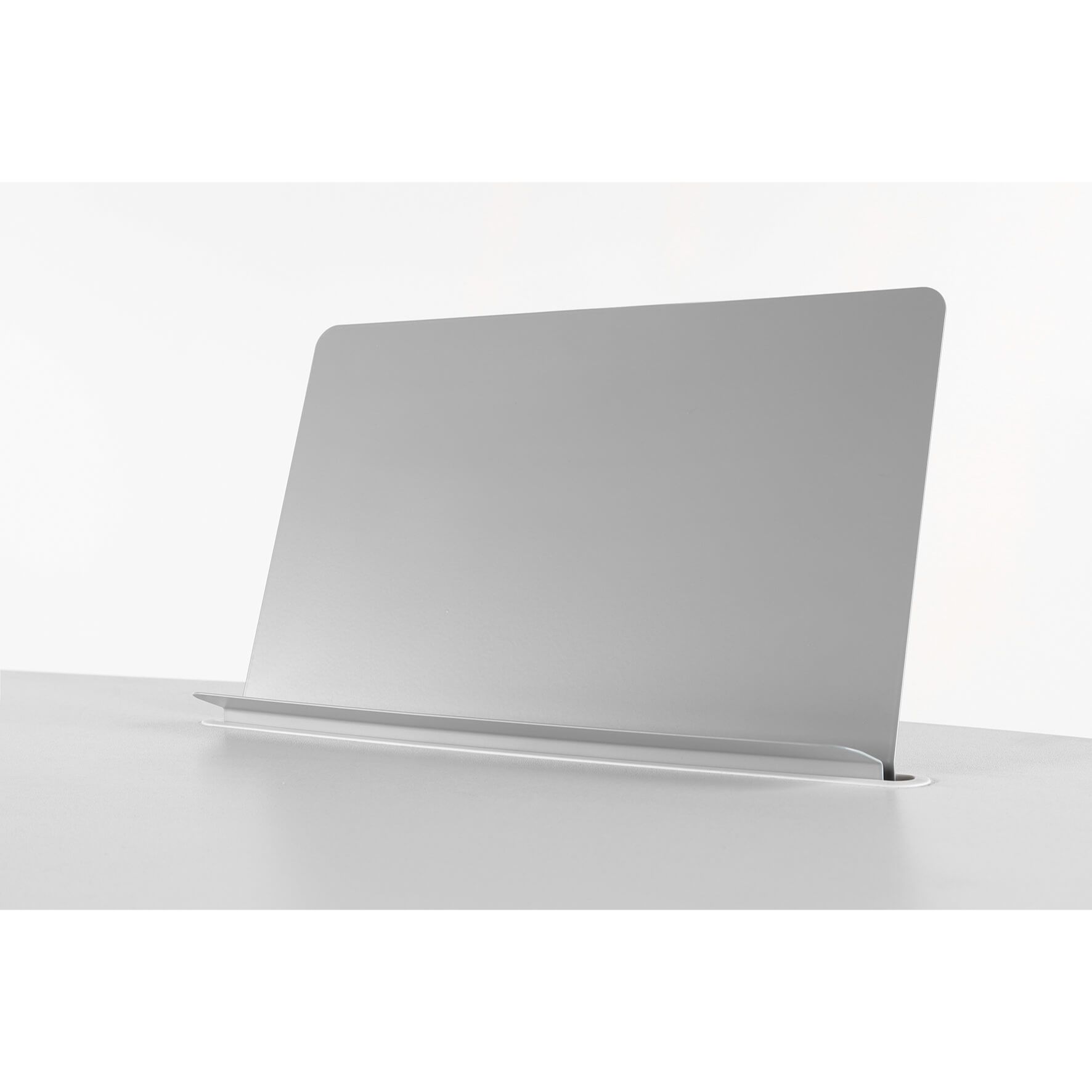 white-083A5020