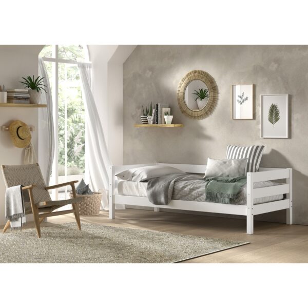 Margrit Daybed